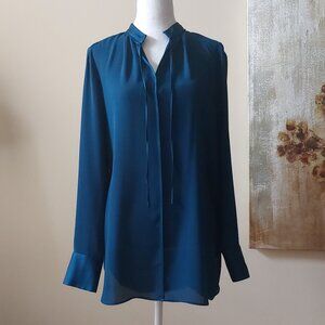Rose & Olive Blue Blouse Sz M